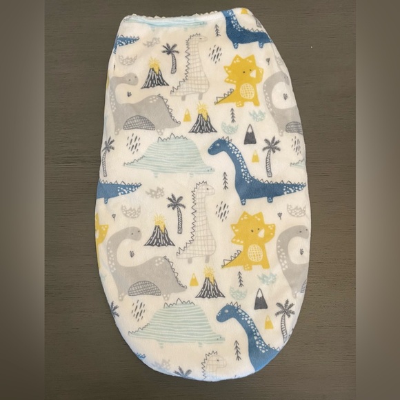 Modern Baby Newborn 0-3 Months Swaddle Wrap Dinosaur Pattern - Picture 5 of 8